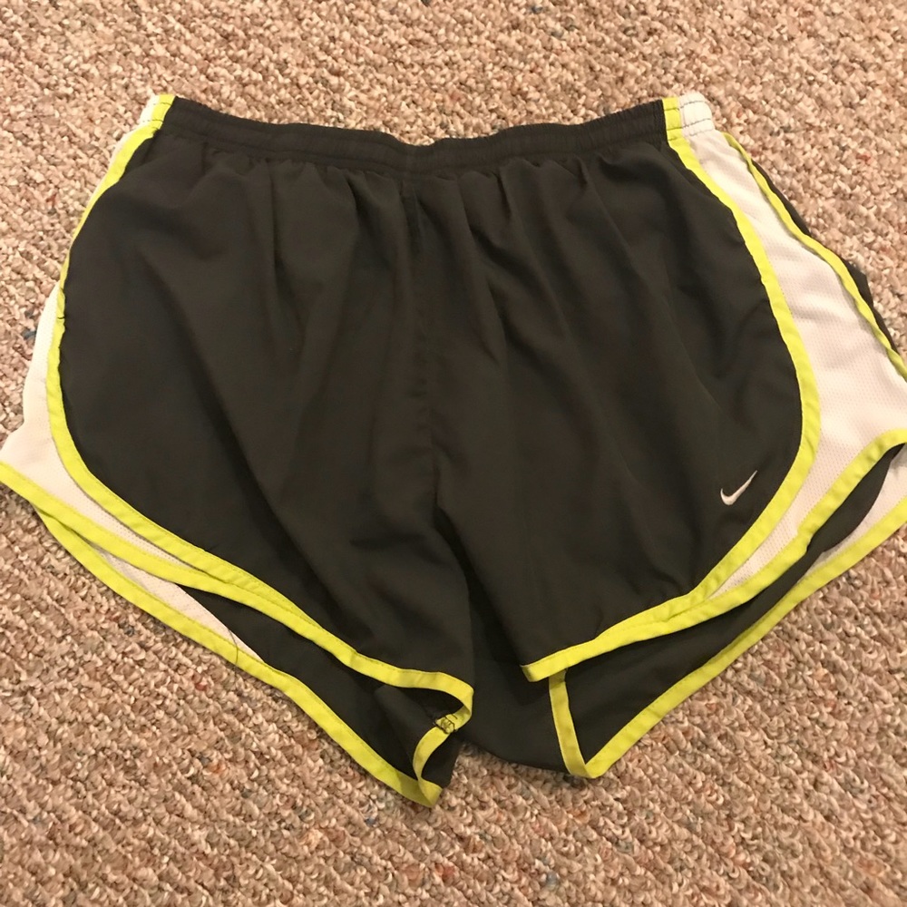 NIKE Dr-Fit Running Shorts
